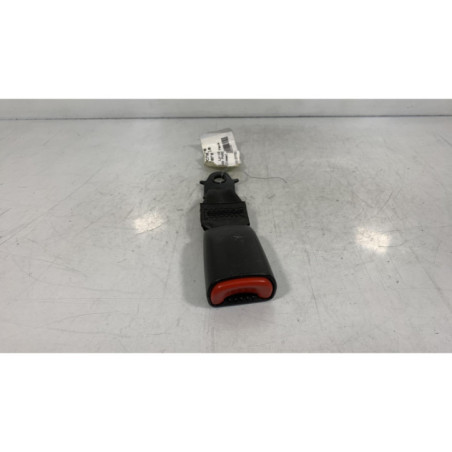 Attache ceinture arriere centrale OPEL ANTARA Photo n°1