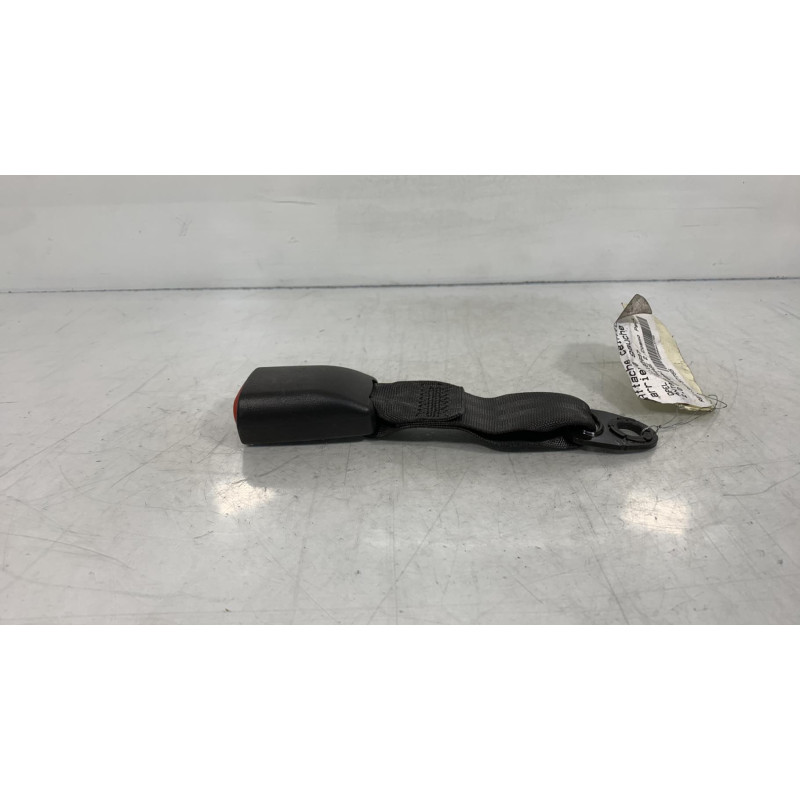 Attache ceinture arriere gauche OPEL ANTARA Photo n°2