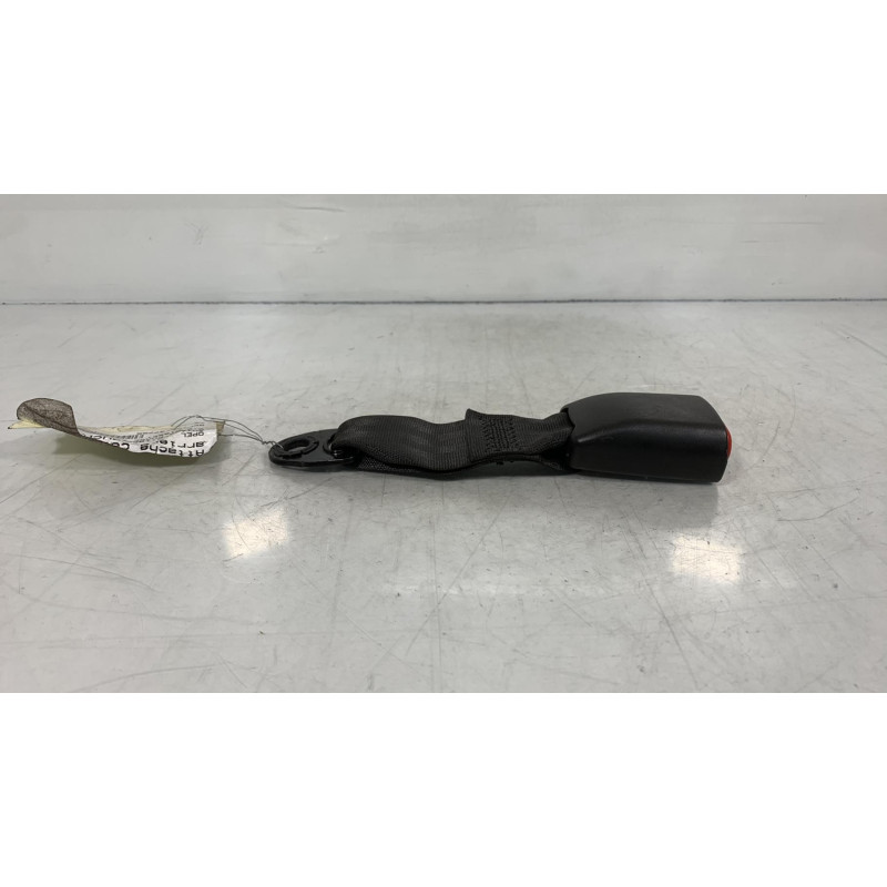 Attache ceinture arriere gauche OPEL ANTARA Photo n°3