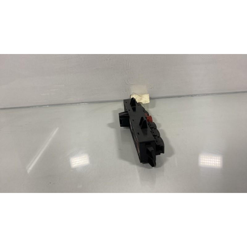 Bouton de warning OPEL ANTARA Photo n°2