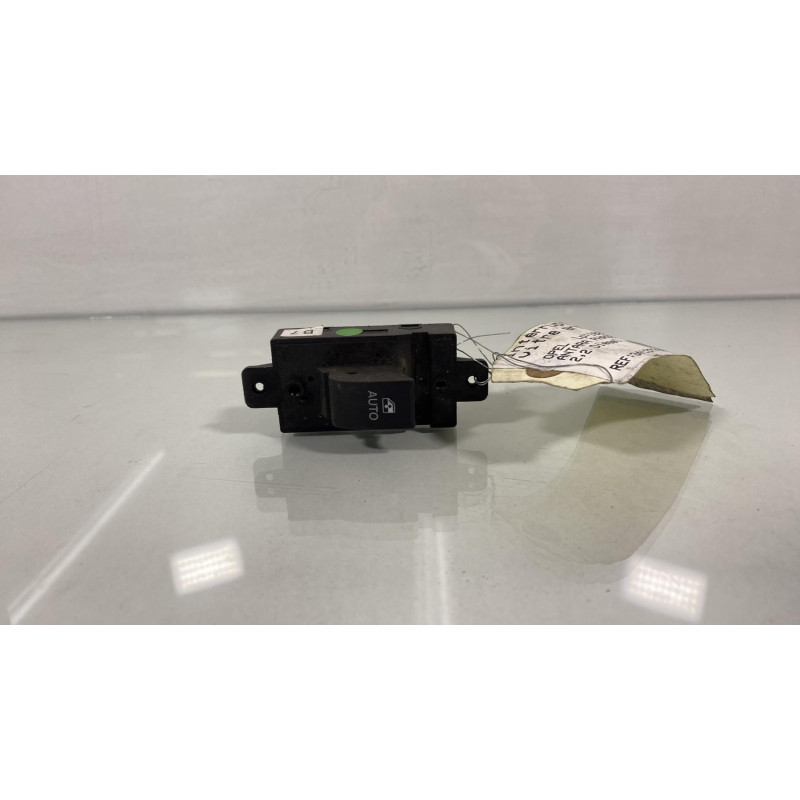 Interrupteur de leve vitre arriere gauche OPEL ANTARA Photo n°1