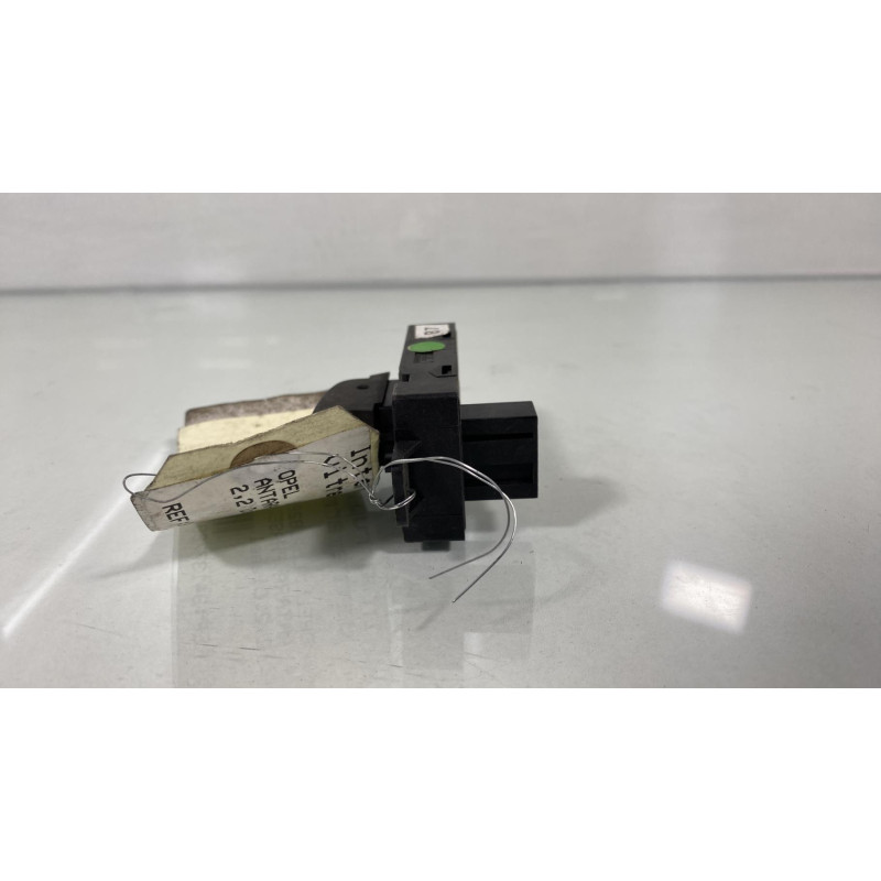 Interrupteur de leve vitre arriere gauche OPEL ANTARA Photo n°2