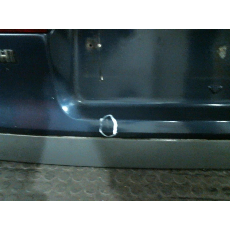 Malle/Hayon arriere MITSUBISHI SPACEWAGON 2 Photo n°3