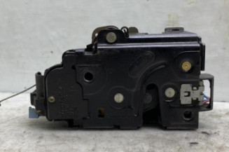 Serrure avant droit VOLKSWAGEN GOLF 5 Photo n°1