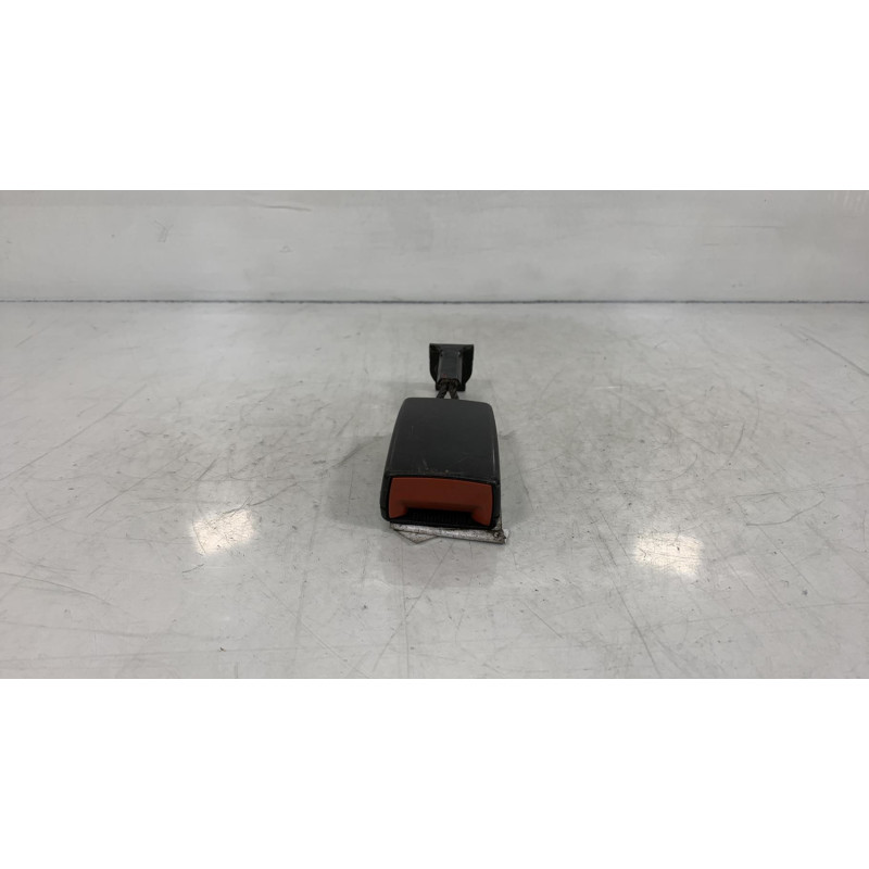 Attache ceinture arriere droit OPEL ASTRA H Photo n°1