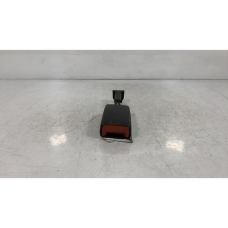 Attache ceinture arriere droit OPEL ASTRA H Photo n°1