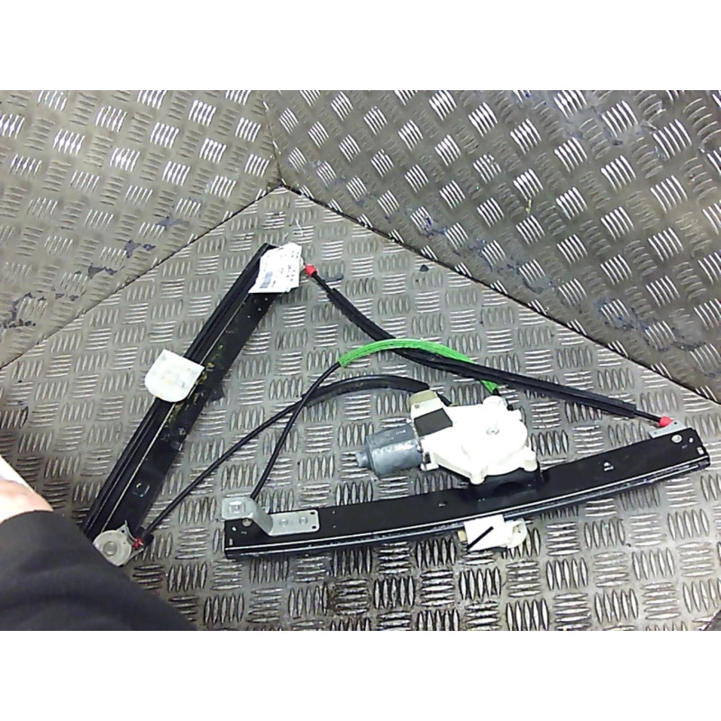 Leve vitre electrique avant gauche FORD MONDEO 3 Photo n°2