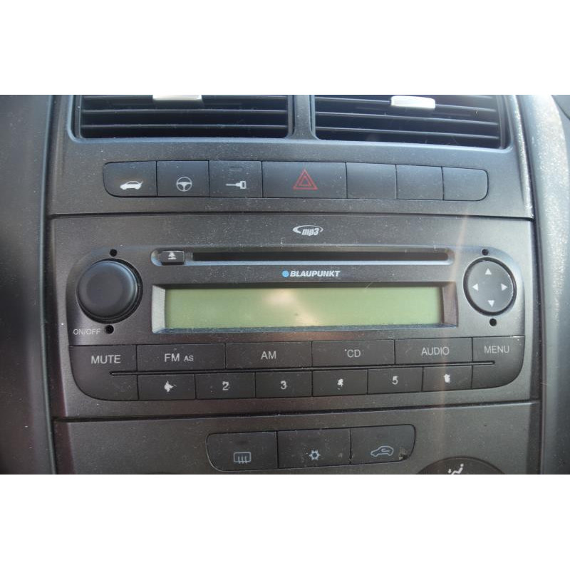 Pretensionneur de ceinture avant gauche FIAT GRANDE PUNTO Photo n°10