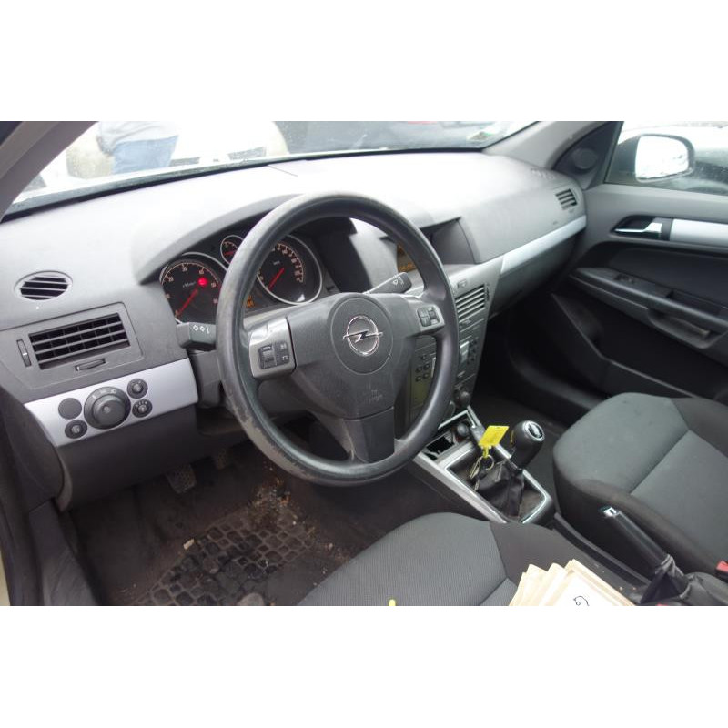 Ceinture arriere droit OPEL ASTRA H Photo n°8