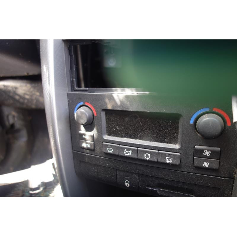 Pretensionneur de ceinture avant droit PEUGEOT 207 Photo n°9