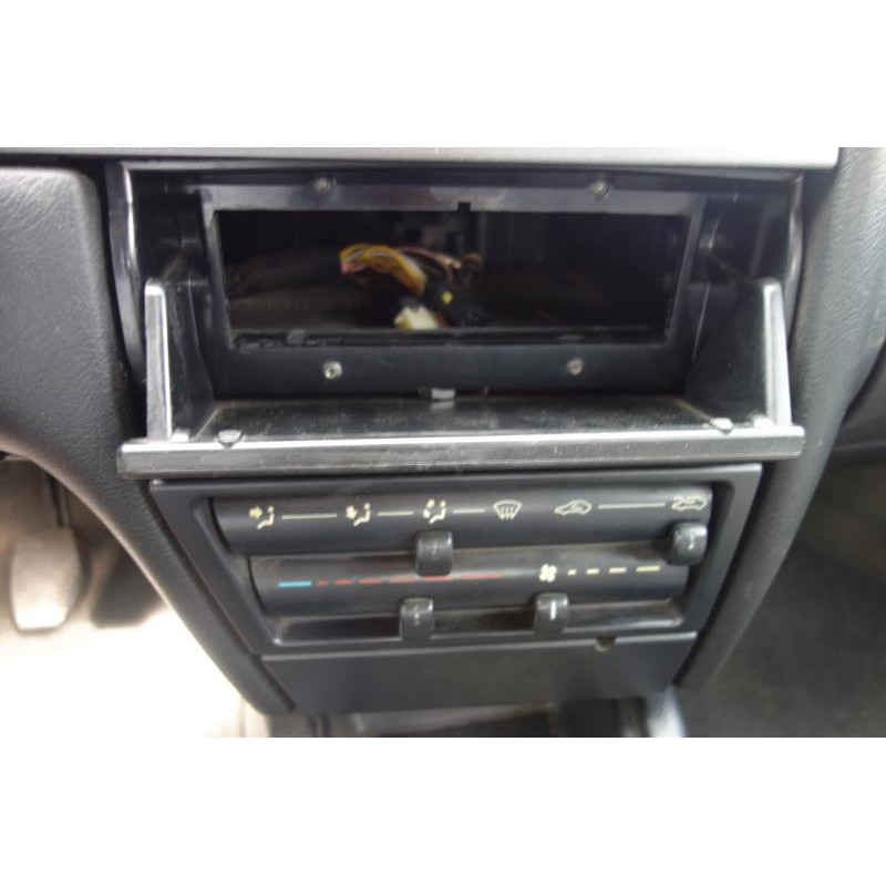Malle/Hayon arriere CITROEN XANTIA Photo n°7