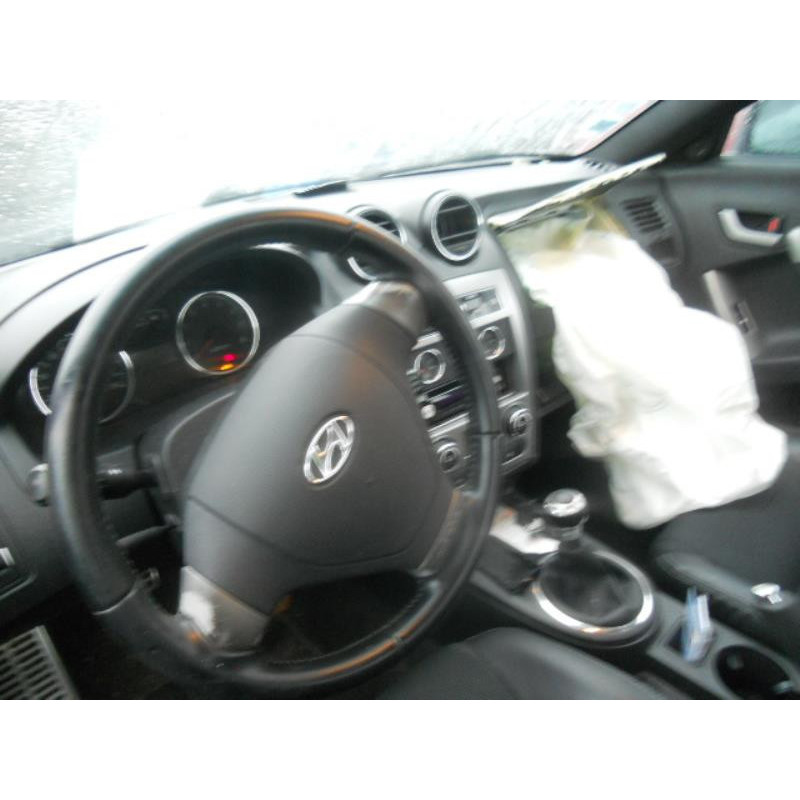 Porte avant droit HYUNDAI COUPE 2 Photo n°10