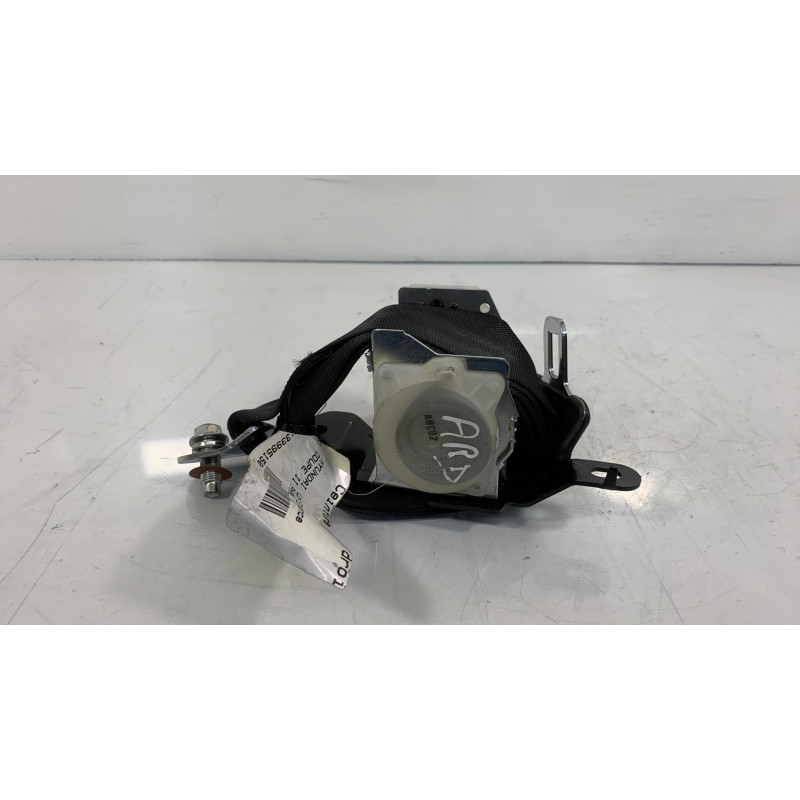 Ceinture arriere droit HYUNDAI COUPE 2 Photo n°1