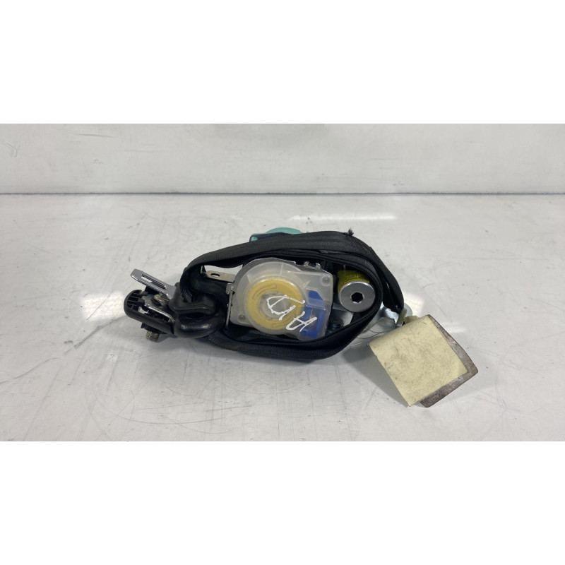 Pretensionneur de ceinture avant droit HYUNDAI COUPE 2 Photo n°1