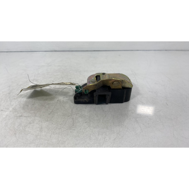 Serrure arriere droit CHRYSLER VOYAGER 3 Photo n°1