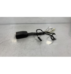 Attache ceinture avant droit NISSAN PRIMERA 4