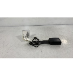 Attache ceinture avant gauche NISSAN PRIMERA 4