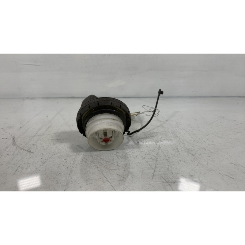 Bouchon de carburant TOYOTA YARIS 2 Photo n°3