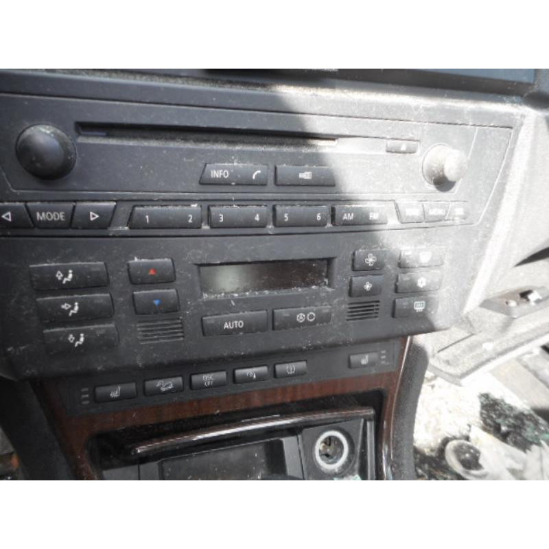 Ceinture arriere droit BMW X3 E83 Photo n°10