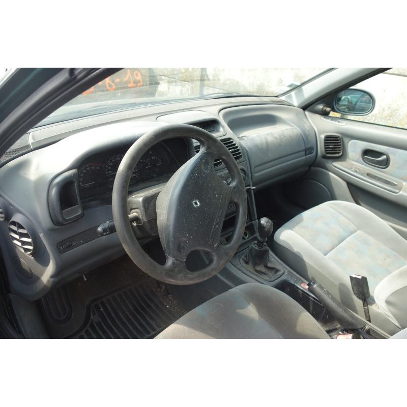 Ceinture arriere gauche RENAULT LAGUNA 1 Photo n°8