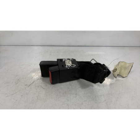 Attache ceinture arriere droit RENAULT MEGANE 1 Photo n°1
