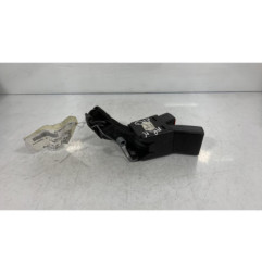 Attache ceinture arriere droit RENAULT MEGANE 1