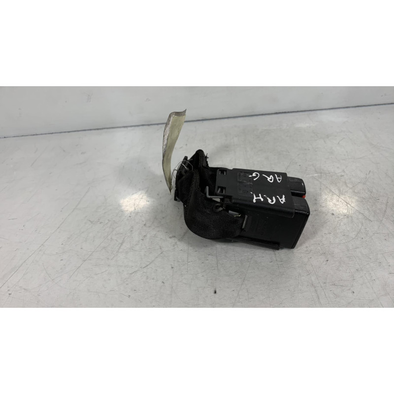 Attache ceinture arriere gauche RENAULT MEGANE 1 Photo n°2