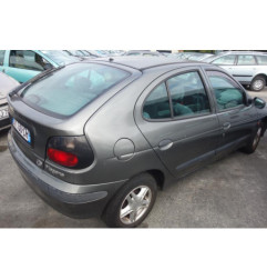 Serrure avant droit RENAULT MEGANE 1