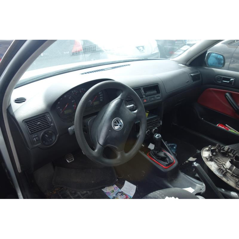Ceinture arriere gauche VOLKSWAGEN GOLF 4 Photo n°8