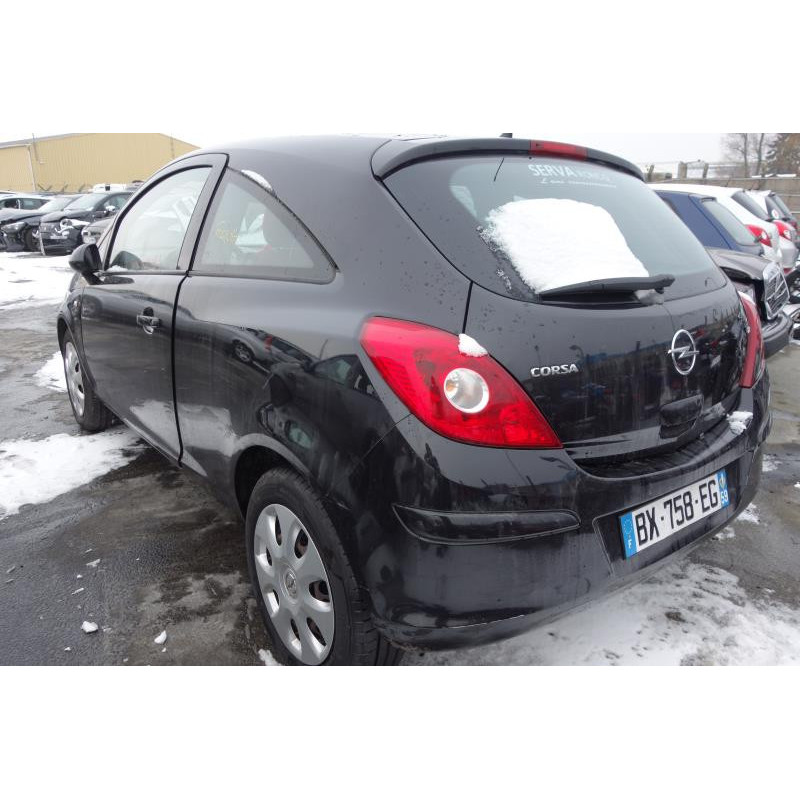 Attache ceinture arriere droit OPEL CORSA D Photo n°5