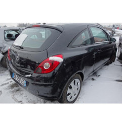 Attache ceinture arriere droit OPEL CORSA D
