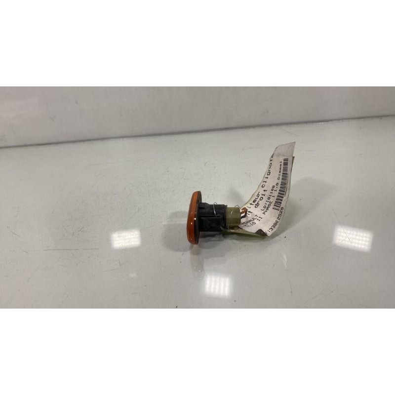 Repetiteur clignotant avant droit  (Feux) RENAULT CLIO 2 Photo n°2