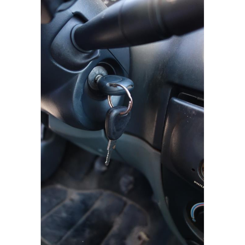 Attache ceinture arriere droit RENAULT MEGANE 1 Photo n°10