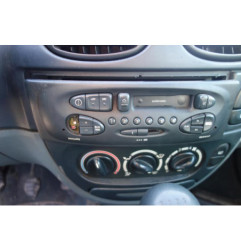 Attache ceinture arriere droit RENAULT MEGANE 1