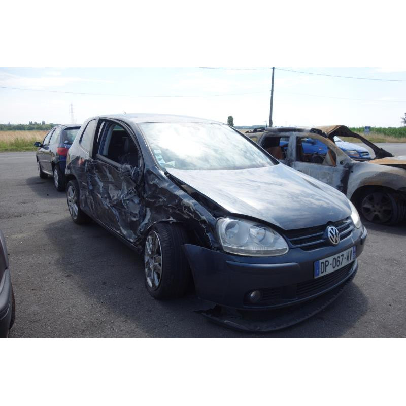 Feu arriere secondaire gauche (feux) VOLKSWAGEN GOLF 5 Photo n°5
