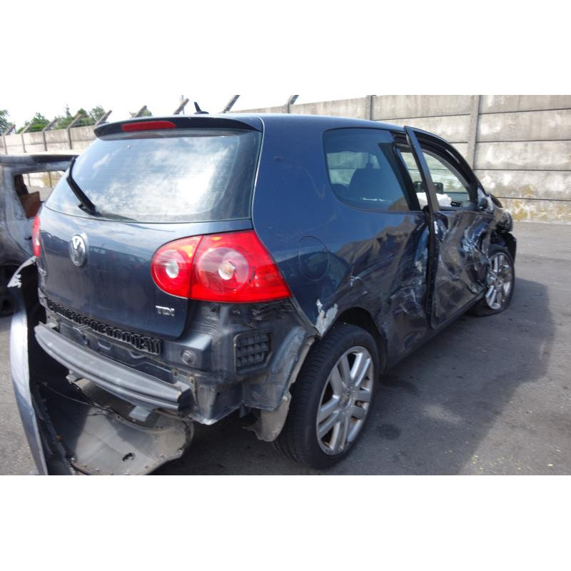 Feu arriere secondaire gauche (feux) VOLKSWAGEN GOLF 5 Photo n°6