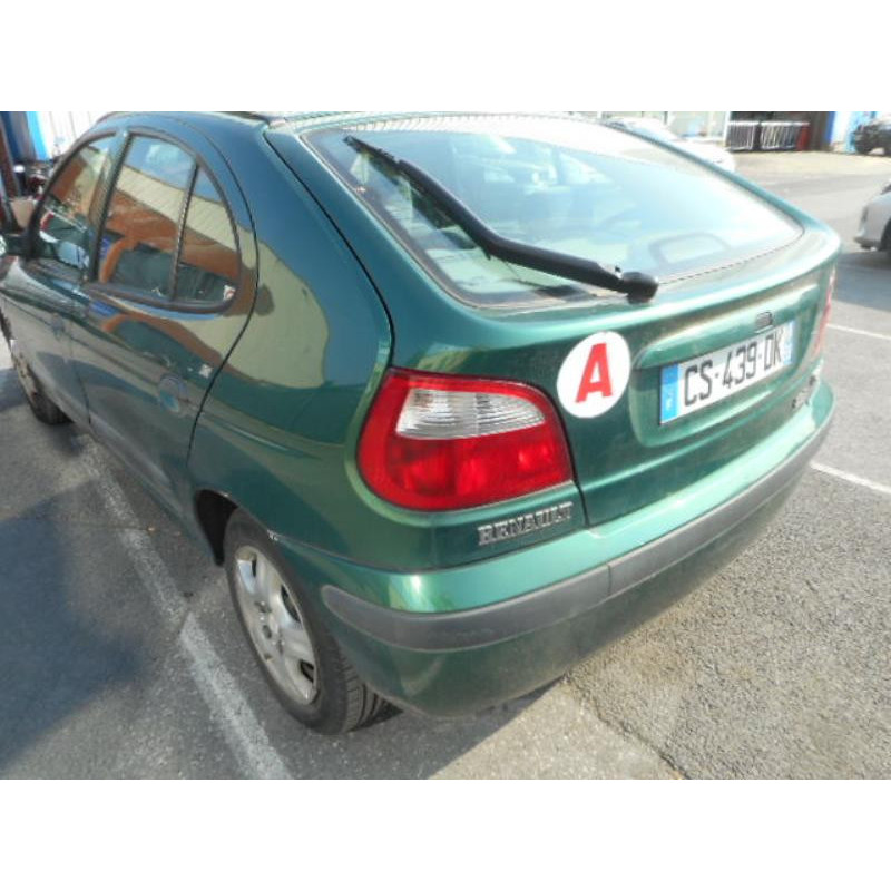 Serrure avant droit RENAULT MEGANE 1 Photo n°5