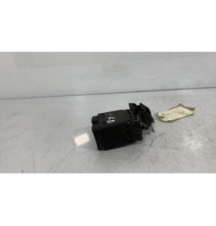 Attache ceinture arriere droit RENAULT MEGANE 1