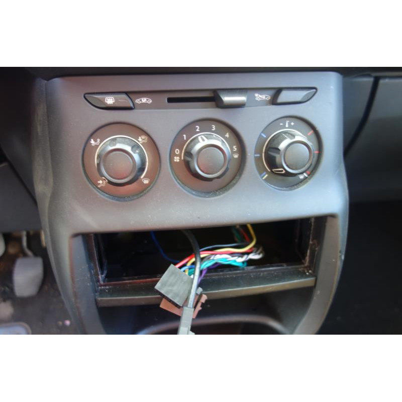 Attache ceinture avant droit CITROEN C3 2 Photo n°9
