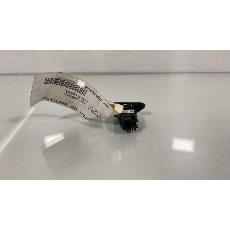 Bouton de warning RENAULT CLIO 4 Photo n°3