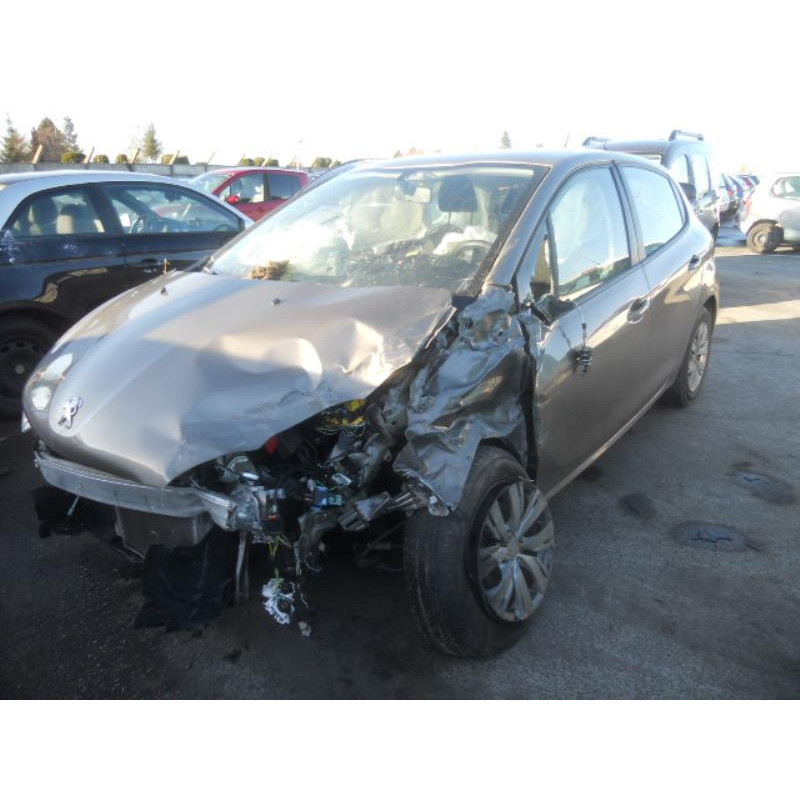 Trappe d'essence PEUGEOT 208 1 Photo n°4