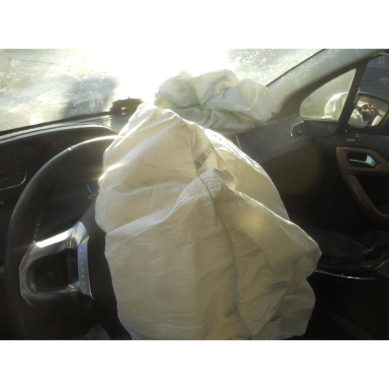 Trappe d'essence PEUGEOT 208 1 Photo n°8