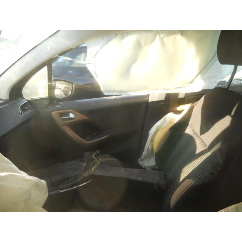 Trappe d'essence PEUGEOT 208 1 Photo n°9