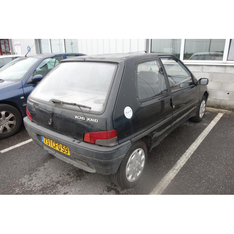 Malle/Hayon arriere PEUGEOT 106 Photo n°5