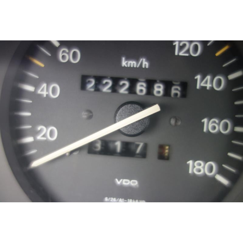 Malle/Hayon arriere PEUGEOT 106 Photo n°9