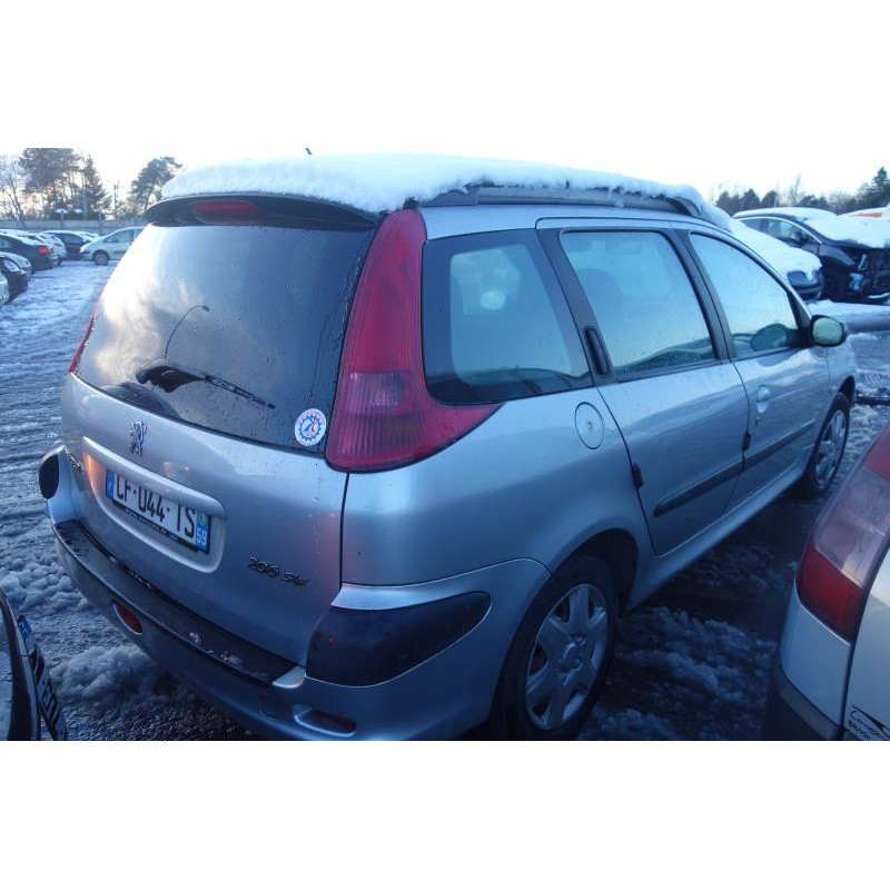 Attache ceinture avant droit PEUGEOT 206 Photo n°6