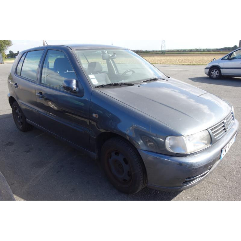 Couvercle de distribution VOLKSWAGEN POLO 3 Photo n°4