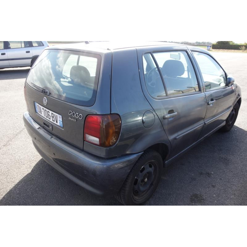 Couvercle de distribution VOLKSWAGEN POLO 3 Photo n°5