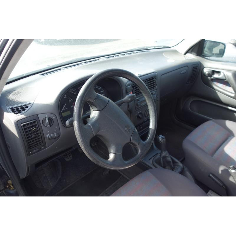 Couvercle de distribution VOLKSWAGEN POLO 3 Photo n°7