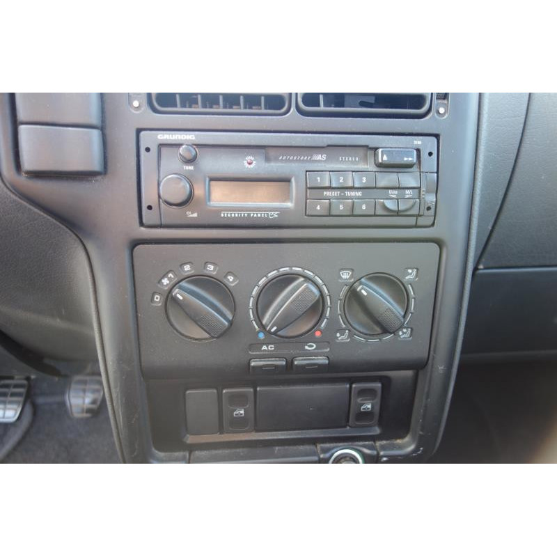 Couvercle de distribution VOLKSWAGEN POLO 3 Photo n°8